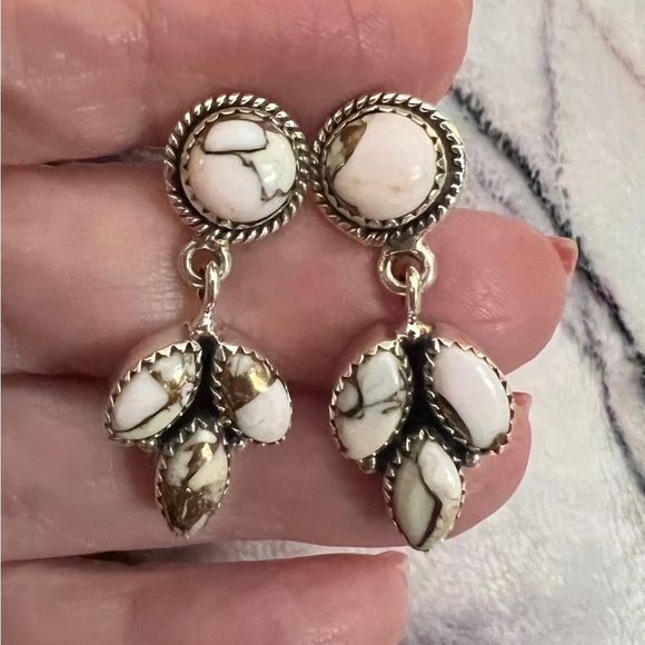 ❤️ NEW Angel Dahlia Kingman Turquoise 925 Southwestern Navajo Earrings 10 Gm - Picture 10 of 10